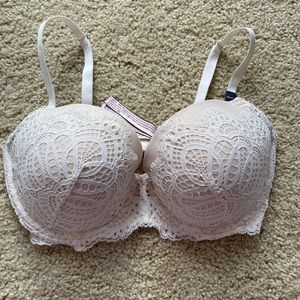 NTW Victoria’s Secret Bra